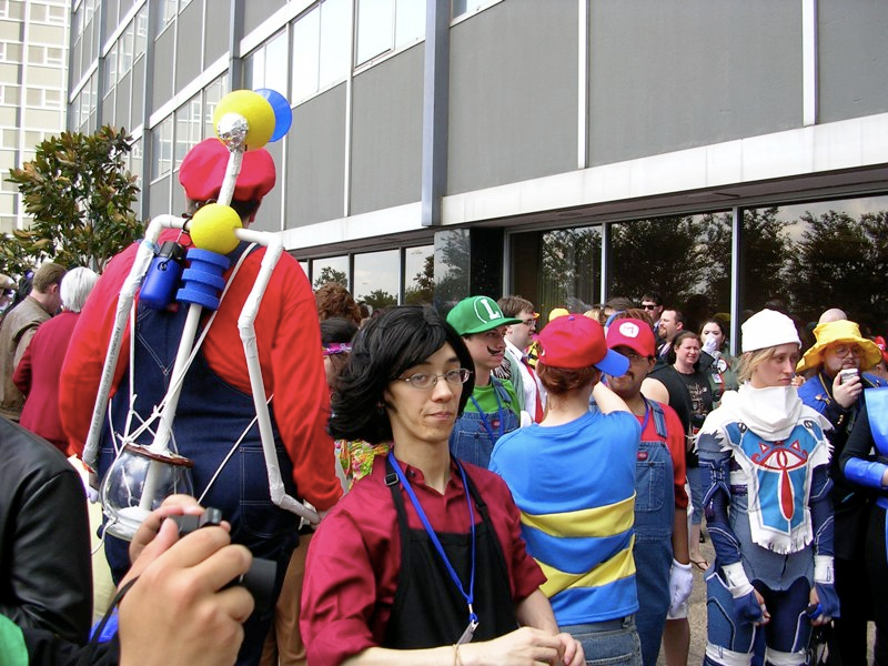 Illustration for article titled Video Game Cosplay Record Brutally Beaten